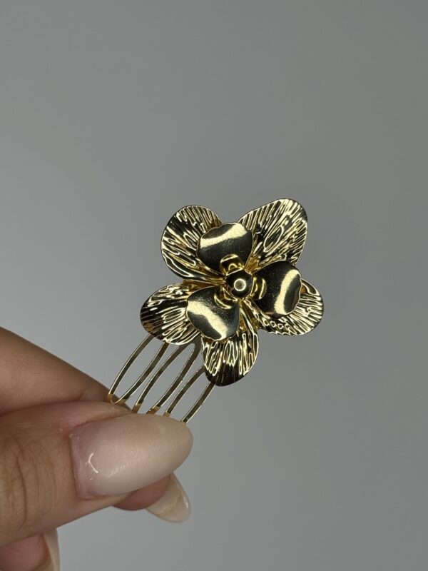 PEINECILLO FLOR