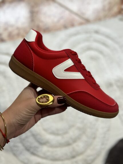 DEPORTIVAS RED VELVET