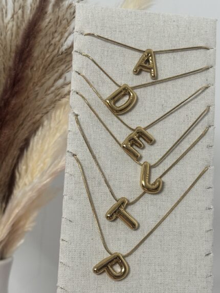 COLLAR LETRA