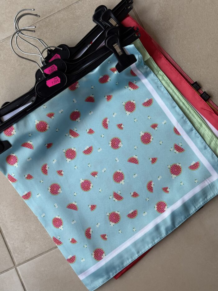PAÑUELO TUTI FRUTTI
