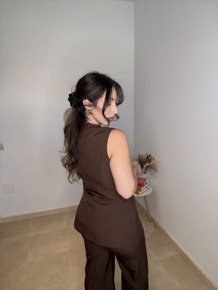 CHALECO CHOCOLATE - Imagen 2