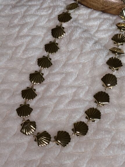 COLLAR CONCHA