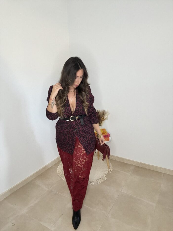 FALDA ENCAJE NEGRA - Imagen 2