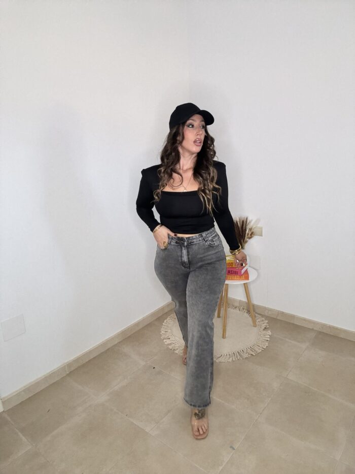 VAQUERO MONA