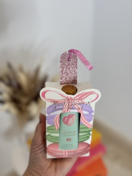 Hand cream & nail fire