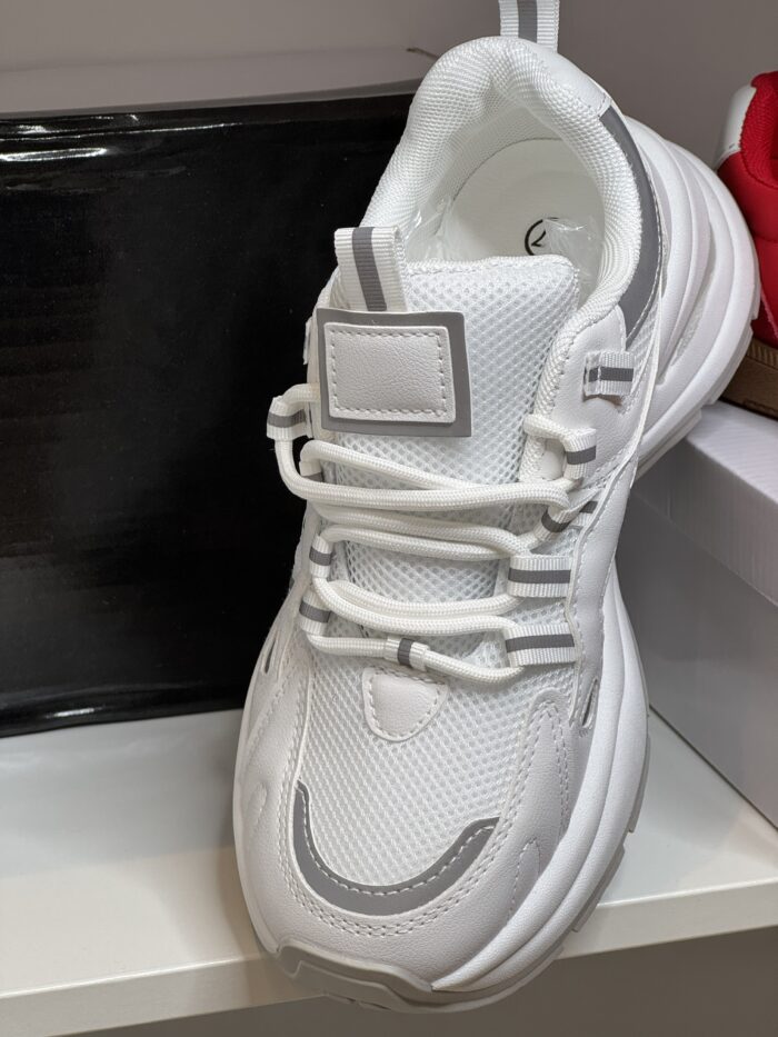 DEPORTIVAS MK - Imagen 2